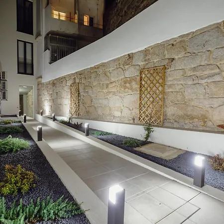 Courtyard Oporto Design Apartments By Vacationy Exterior photo