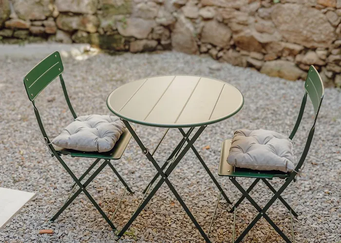 Courtyard Oporto Design Apartments By Vacationy